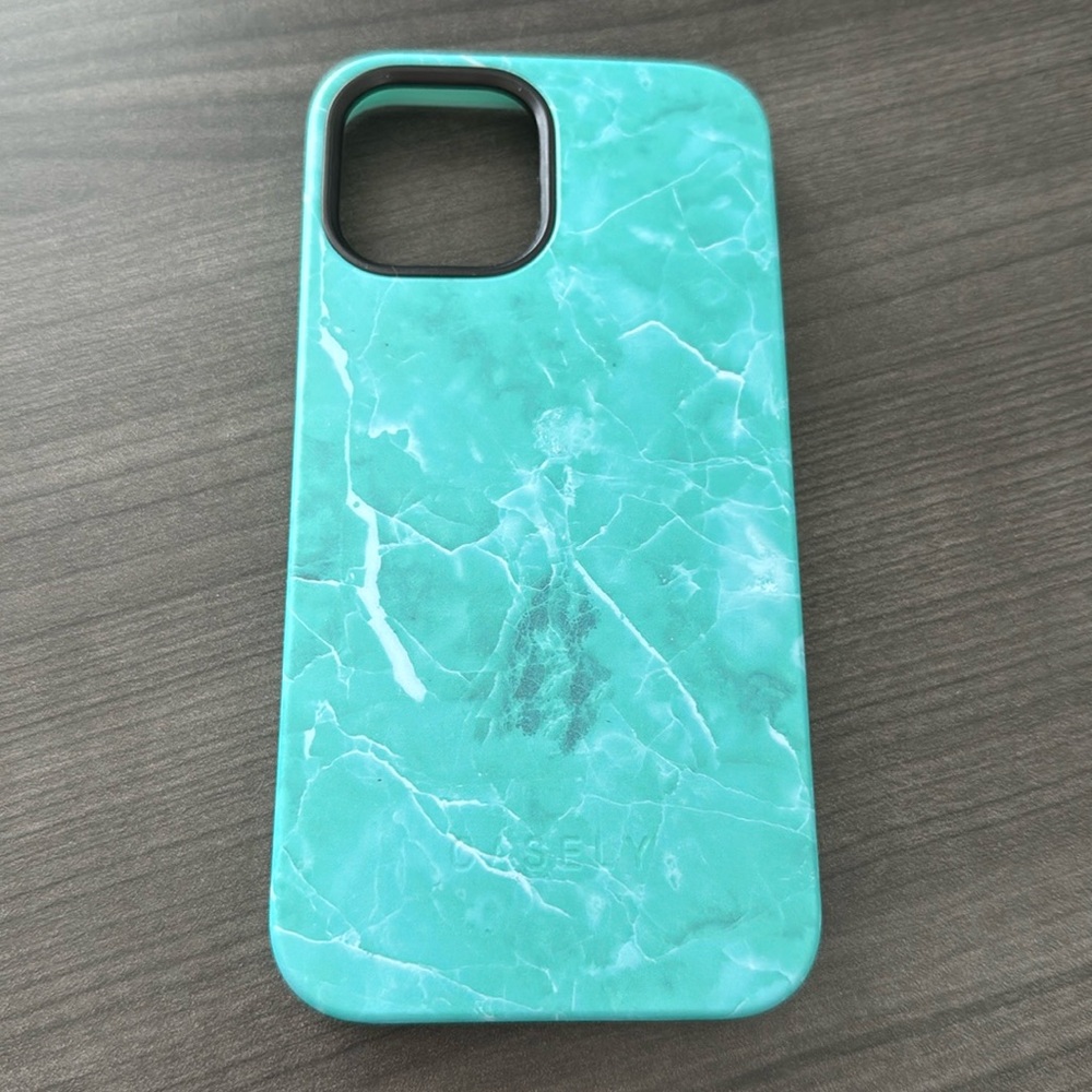 iPhone 12 Pro Max case - Picture 3 of 7